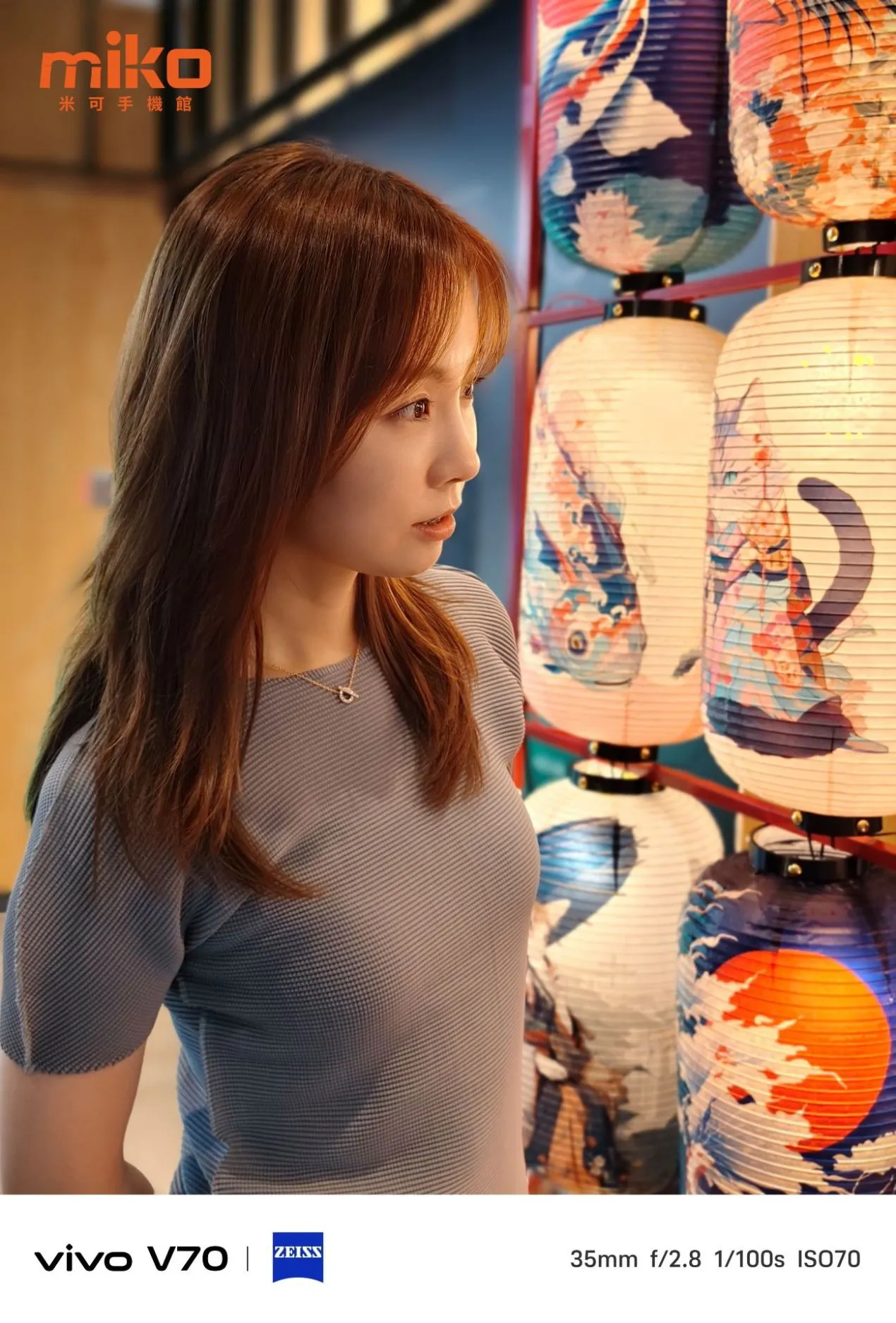 室內 - 人像模式 35mm 照片